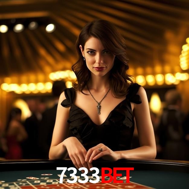 Una escena digital vívida inspirada en casino con 7333BET mostrado prominentemente, luces brillantes, fichas, cartas y acentos dorados.